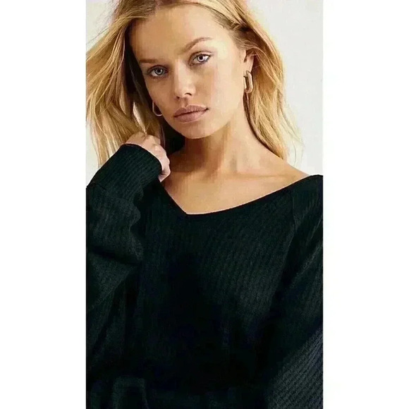 FREE PEOPLE | Santa Clara Long Sleeve Thermal Knit Top in Black NWT Size Medium - Picture 4 of 13